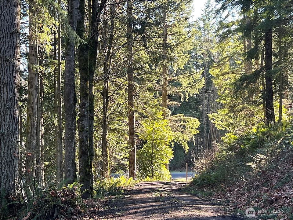 1st image of 5662 Center Road