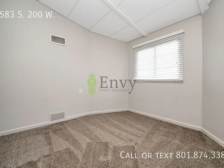2583 S 200 W — Photo 12