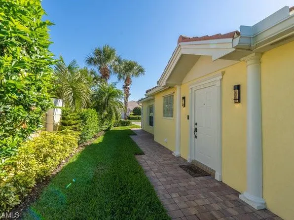 7566 Rozzini LN, NAPLES, FL 34114