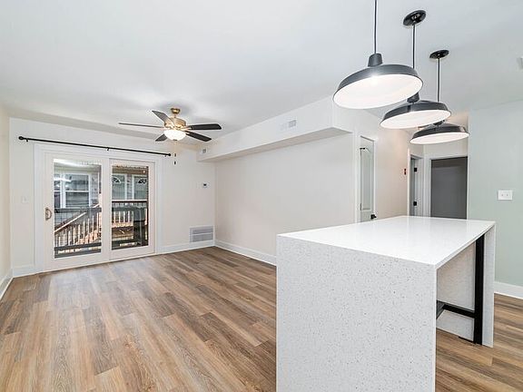 5th image of 1227 E Ocean View Ave Unit 16