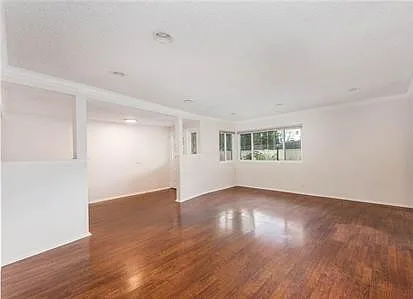 1019 E Walnut Ave — Photo 9