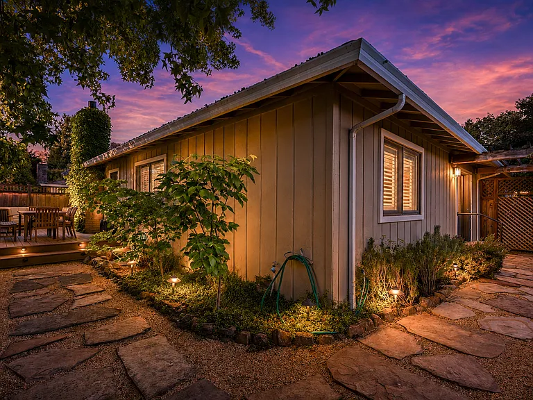 45 Island Ct — Photo 12