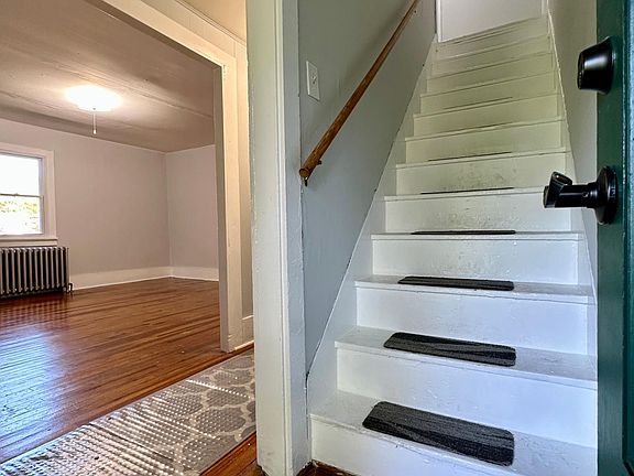 3rd image of 1111 Mill St