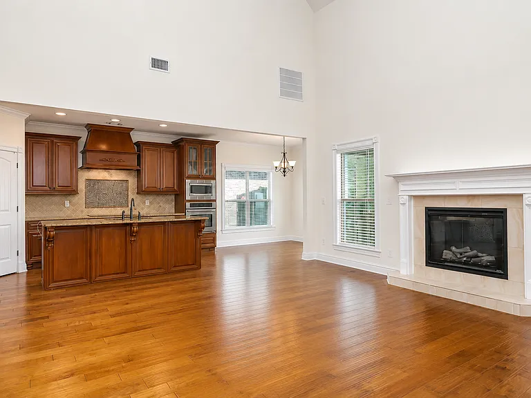1035 Haylee Brook Ln — Photo 9