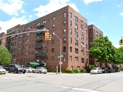 7423 Ridge Blvd APT 3A, Brooklyn, NY, 11209
