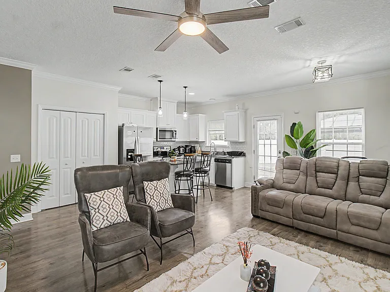 1223 Cypress Fall Cir — Photo 4