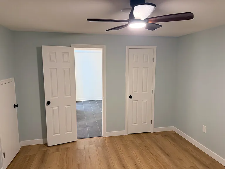 basement bed room