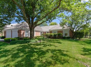 2505 Osage Dr, Glenview, IL