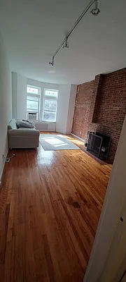 Rented by Allen Harris, LREB | media 1