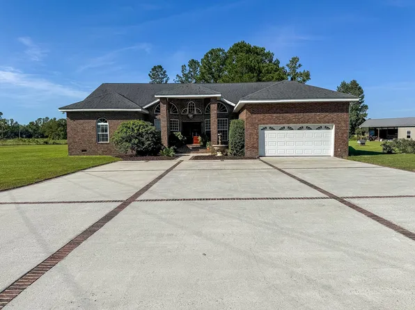 824 Hilton Hall Ln, Walterboro, SC 29488