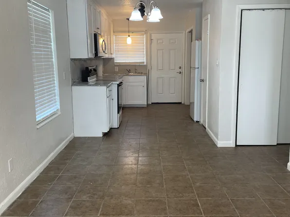 107 Lakeside Cir APT B, Panama City Beach, FL 32413