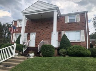 305 E Edgewood Ave #1, Trafford, PA 15085