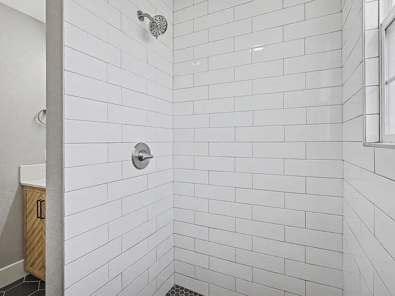 16175 10th Ave #6 — Photo 6