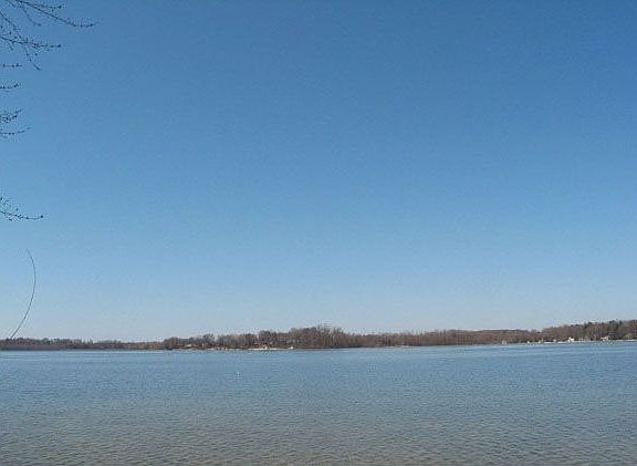 3rd image of 2343 Eagle Point Dr