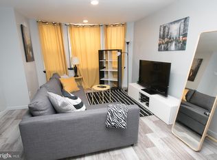 2135 Walnut St APT 304, Philadelphia, PA 19103