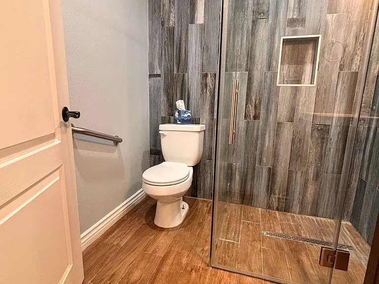 16542 Fountain Ln — Photo 23