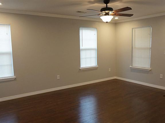 4th image of 2359 N 11th Ave