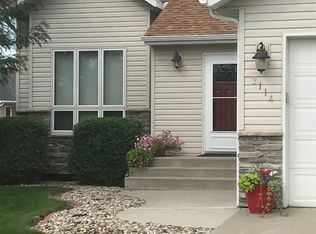 3114 Montana Dr, Bismarck, ND 58503