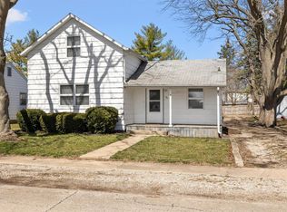 104 W Clark St, Thomasboro, IL 61878
