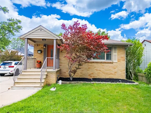986 Belle Isle View Blvd, Windsor, ON N8S 3G5