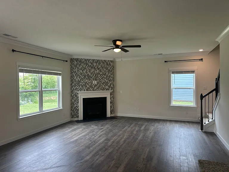 10811 Upland Dr — Photo 9