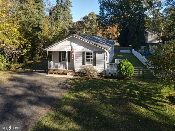 17316 Vickers Dr, Cobb Island, MD 20625