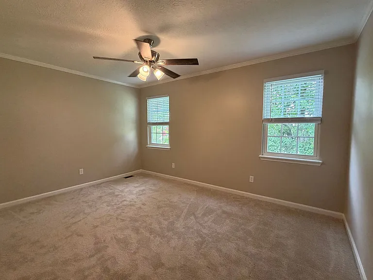 193 Amelia Dr W — Photo 20