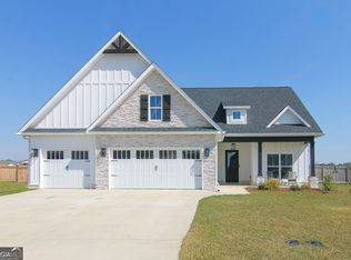 207 Old Hollow Way, Kathleen, GA