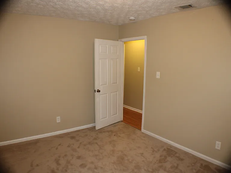 209 Whittington Dr — Photo 13