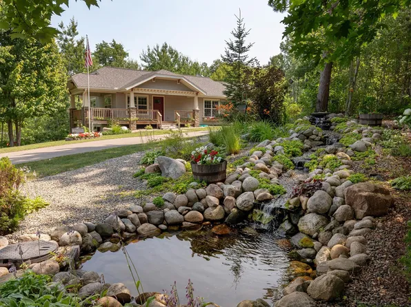 603 2nd St S, Walker, MN 56484