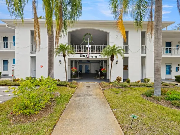 300 Clyde Ln APT 106, Dunedin, FL 34698