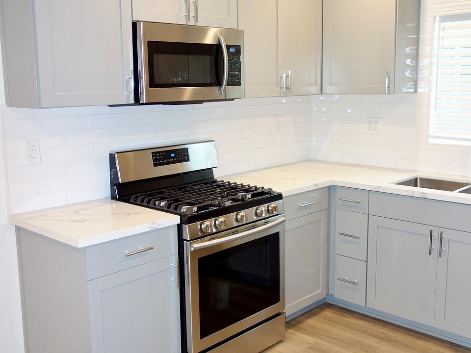 1st image of 6055 Saturn St #1