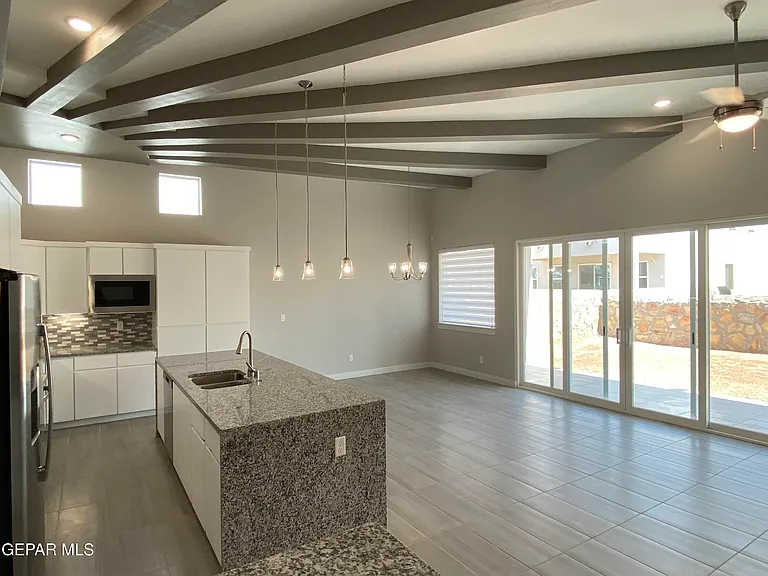12360 Desert Wolf Ave — Photo 4