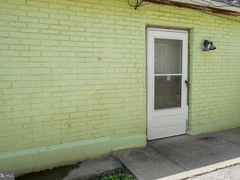 1501 Light St #2 — Photo 4