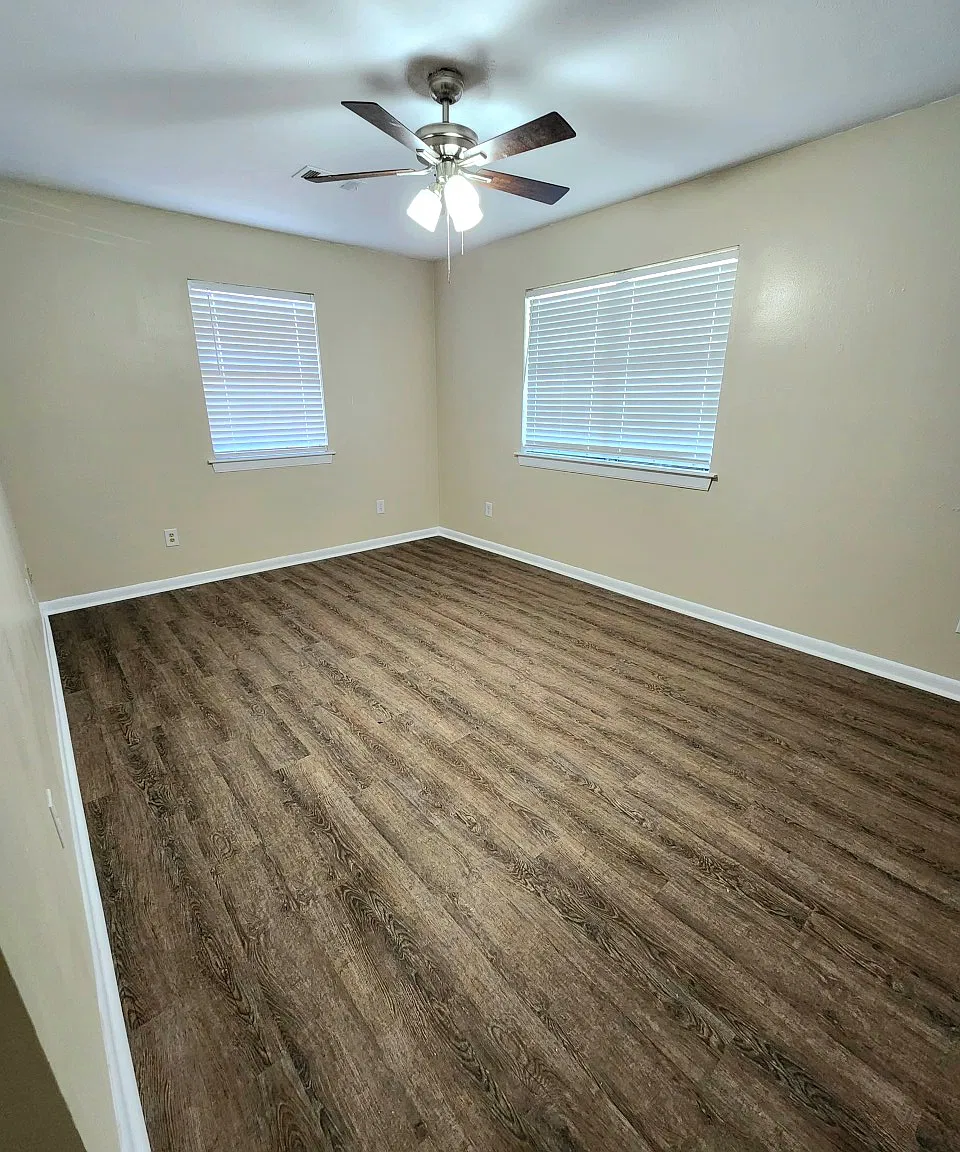 3 bed, 1152 sqft, $1,400 — Photo 4