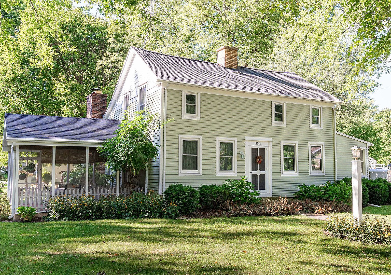 8214 S Main St, Grand Detour, IL 61021 Zillow