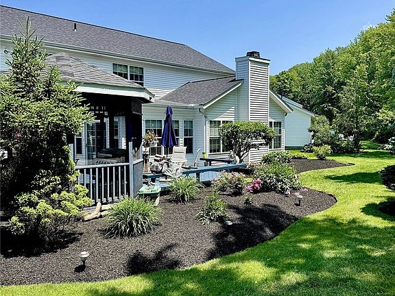 5th image of 111 Lavender Ln