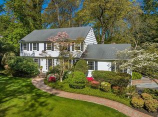66 Hastings Dr, Northport, NY 11768