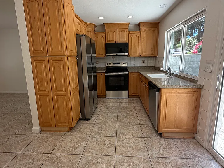 14921 Pinehaven Rd — Photo 12