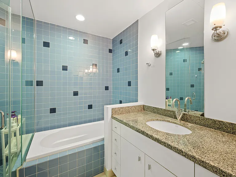 1100 Wilshire Blvd #2607 — Photo 17