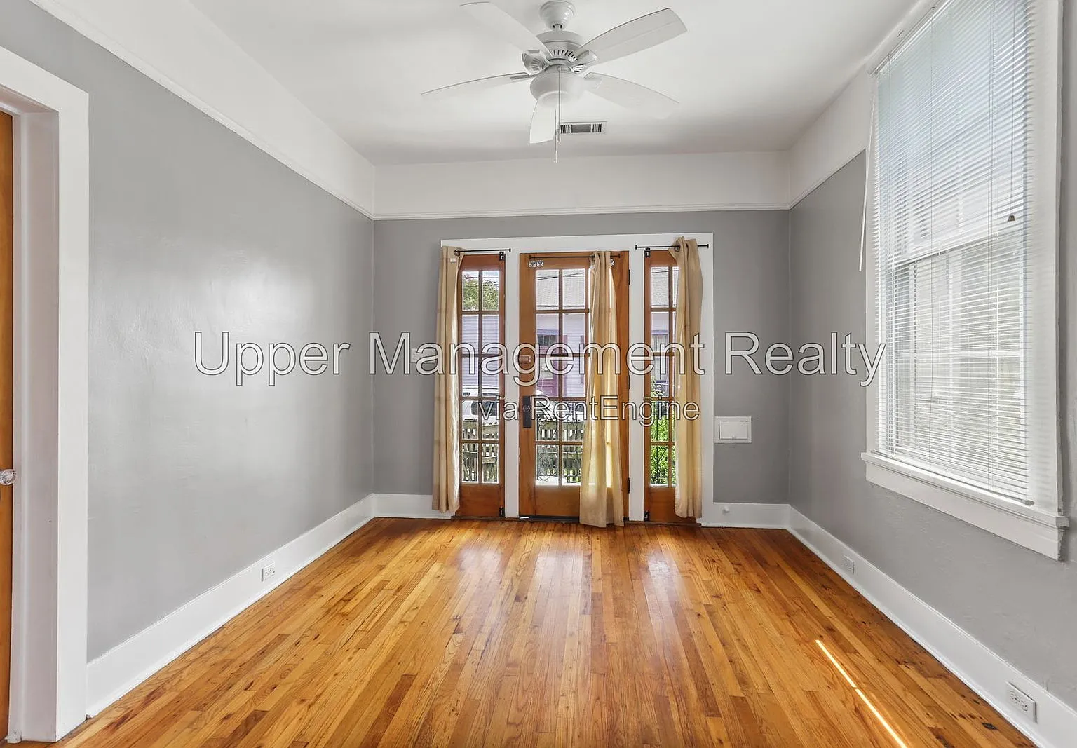 3 bed, 2.0 bath, 1368 sqft, $2,400 — Photo 3