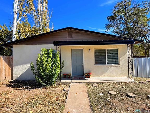 3rd image of 907 Norris Pl