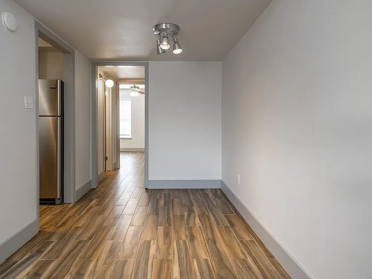 600 19th St #5 — Photo 7