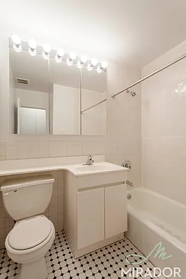 Rented by Mirador Real Estate | media 7