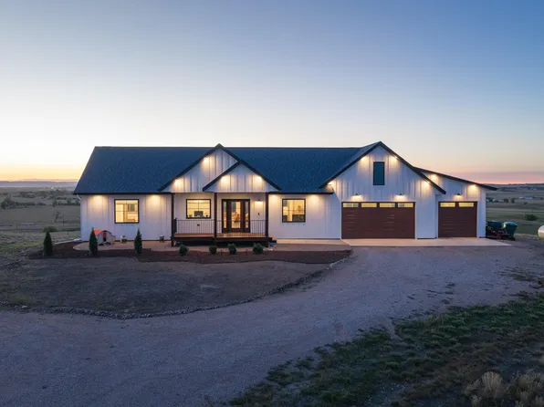 15536 Hidden Bluff Ct, Box Elder, SD 57719
