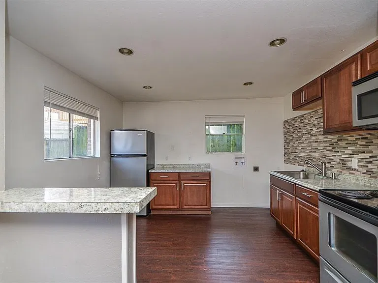 7521 Bauman Rd — Photo 1