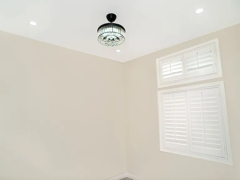 13310 Glenoaks Blvd — Photo 2