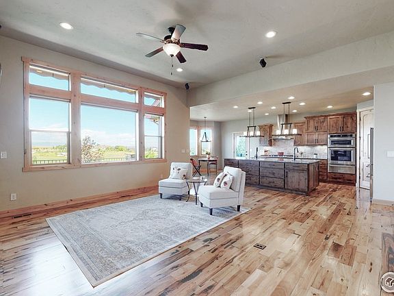 5th image of 5201 Hialeah Dr