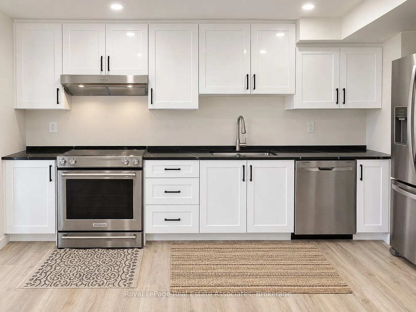 2 bed, $2,000 — Photo 3