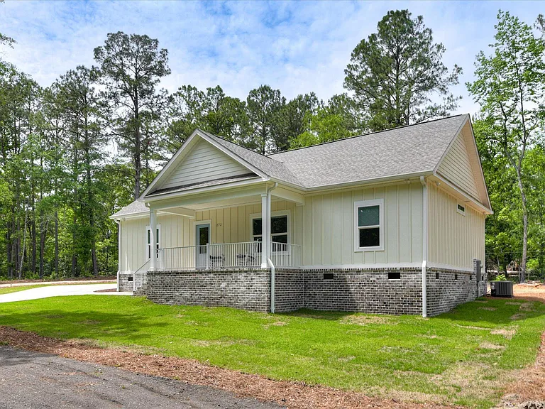 272 Old Barnwell Rd — Photo 1